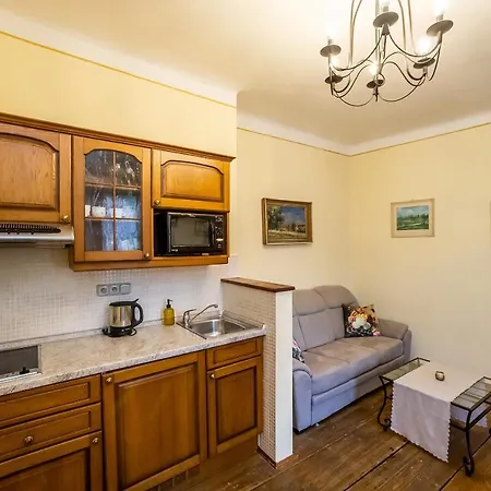 ペンション タラールーフ ドゥーム 3*