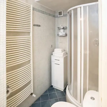 ペンション タラールーフ ドゥーム ゲストハウス チェスキー クルムロフ