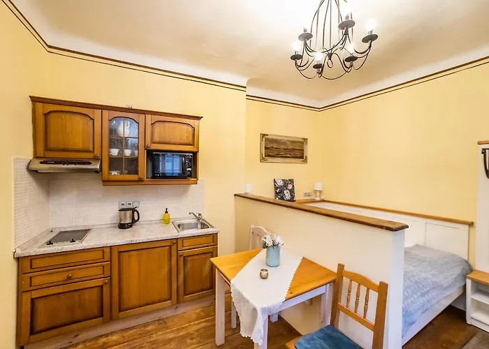 Thalleruv Dum Guest house